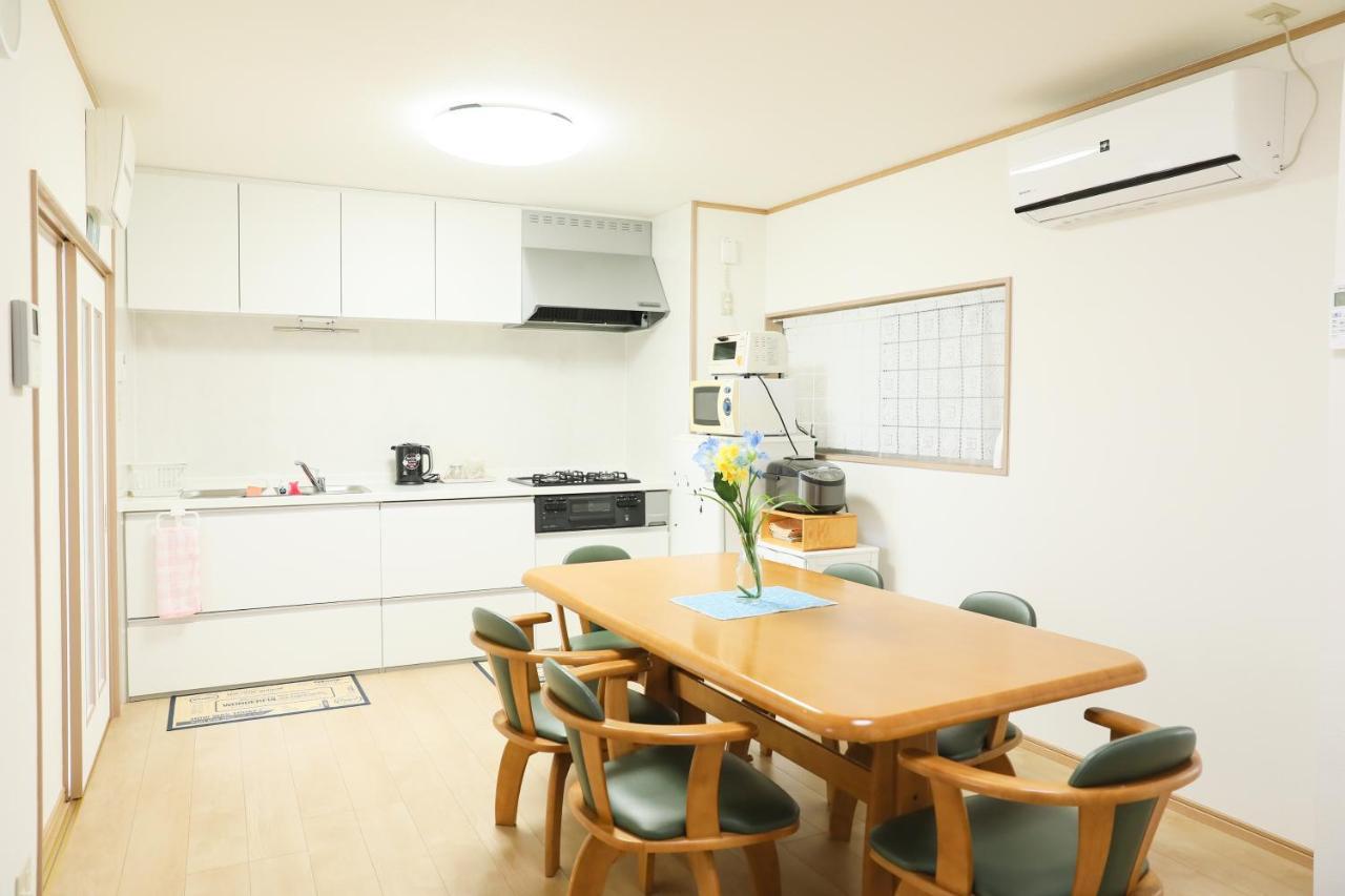 Hat Kujo, Near From Kintetsu Kujo Station 近鉄九条駅前の民泊 Jamatokorijama Kültér fotó